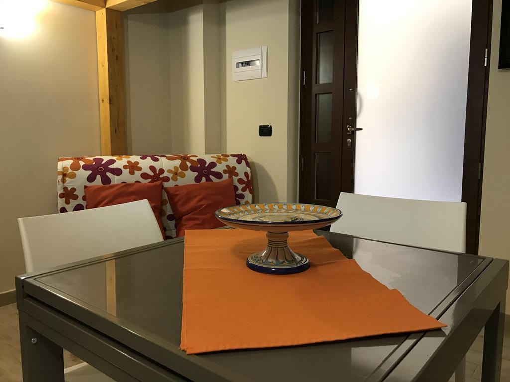 Apartamento Loft Al Vicoletto Sul Mare Letojanni Exterior foto