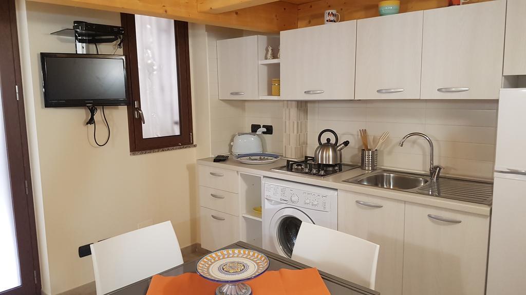 Apartamento Loft Al Vicoletto Sul Mare Letojanni Exterior foto