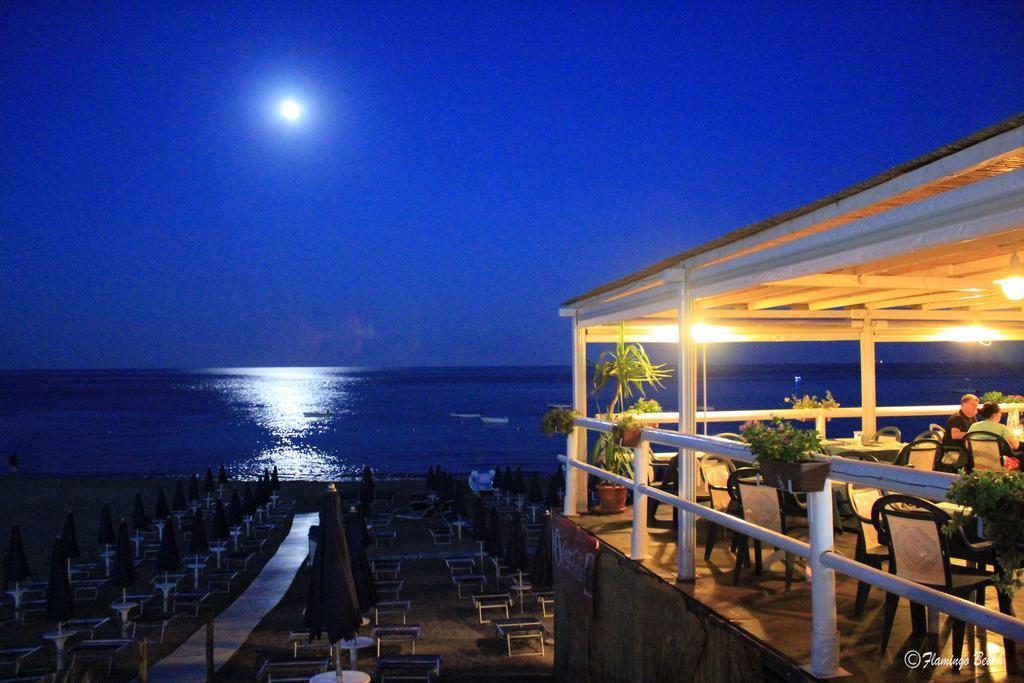 Apartamento Loft Al Vicoletto Sul Mare Letojanni Exterior foto