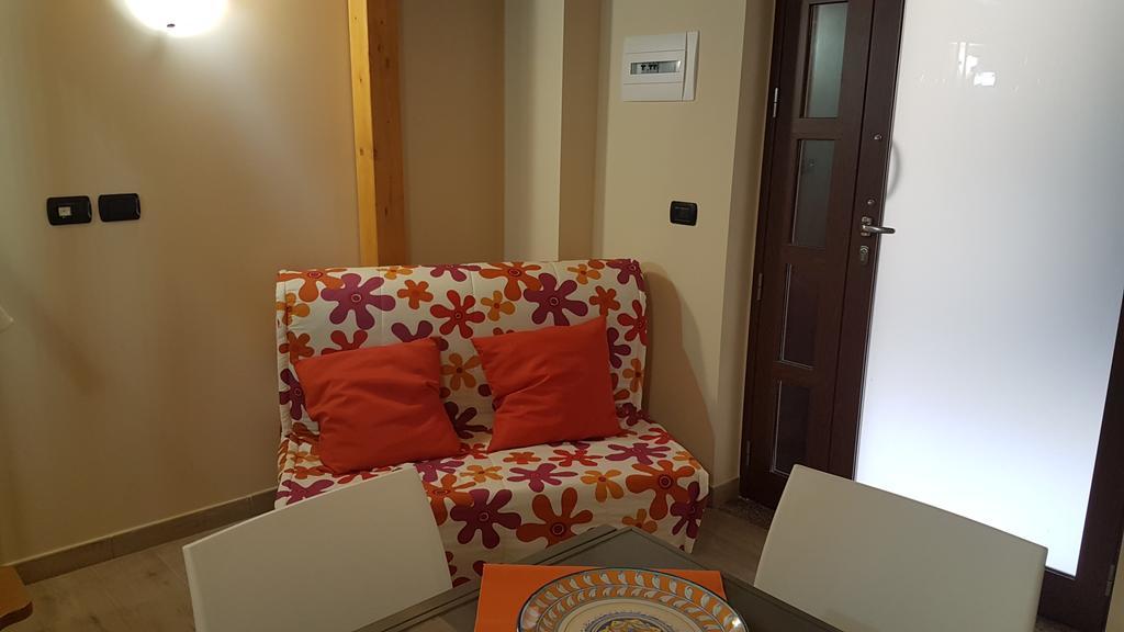 Apartamento Loft Al Vicoletto Sul Mare Letojanni Exterior foto
